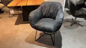 4 Sessel 1