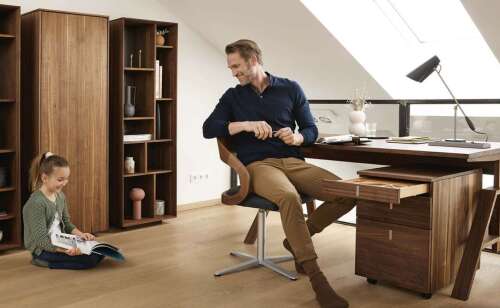 csm hoehenverstellbarer schreibtisch atelier cubus rollcontainer team7 a236b55151 FocusFillWzE0NjAsMTAwMCwieCIsMTU4XQ