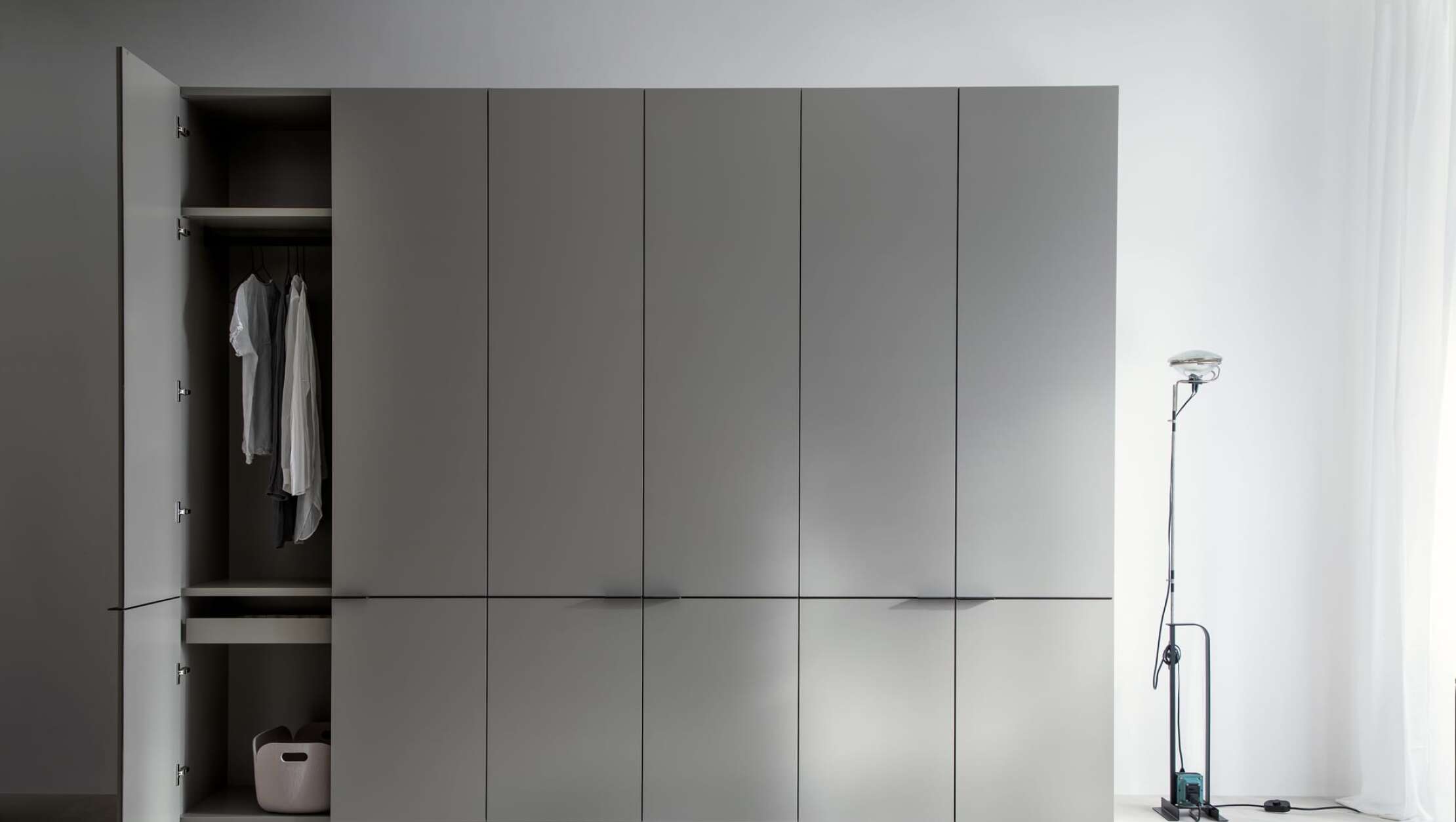 23 co schrank matera muschelgrau mil 4743 23 243030 059