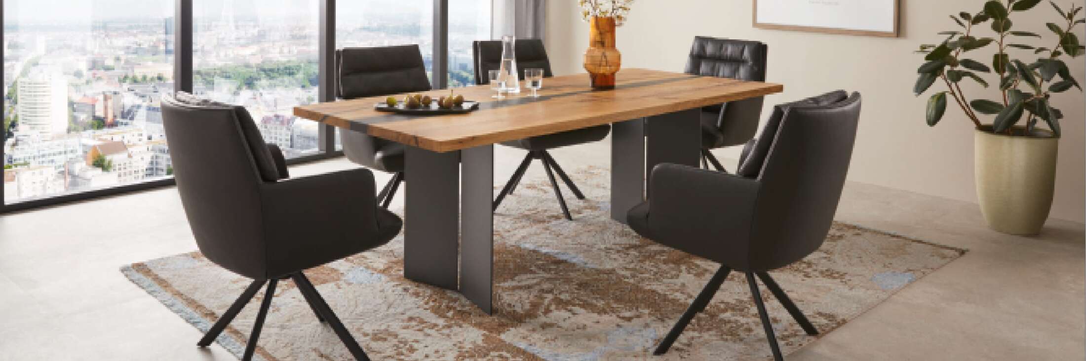 Esszimmerserie Contur® Capitolo Nera