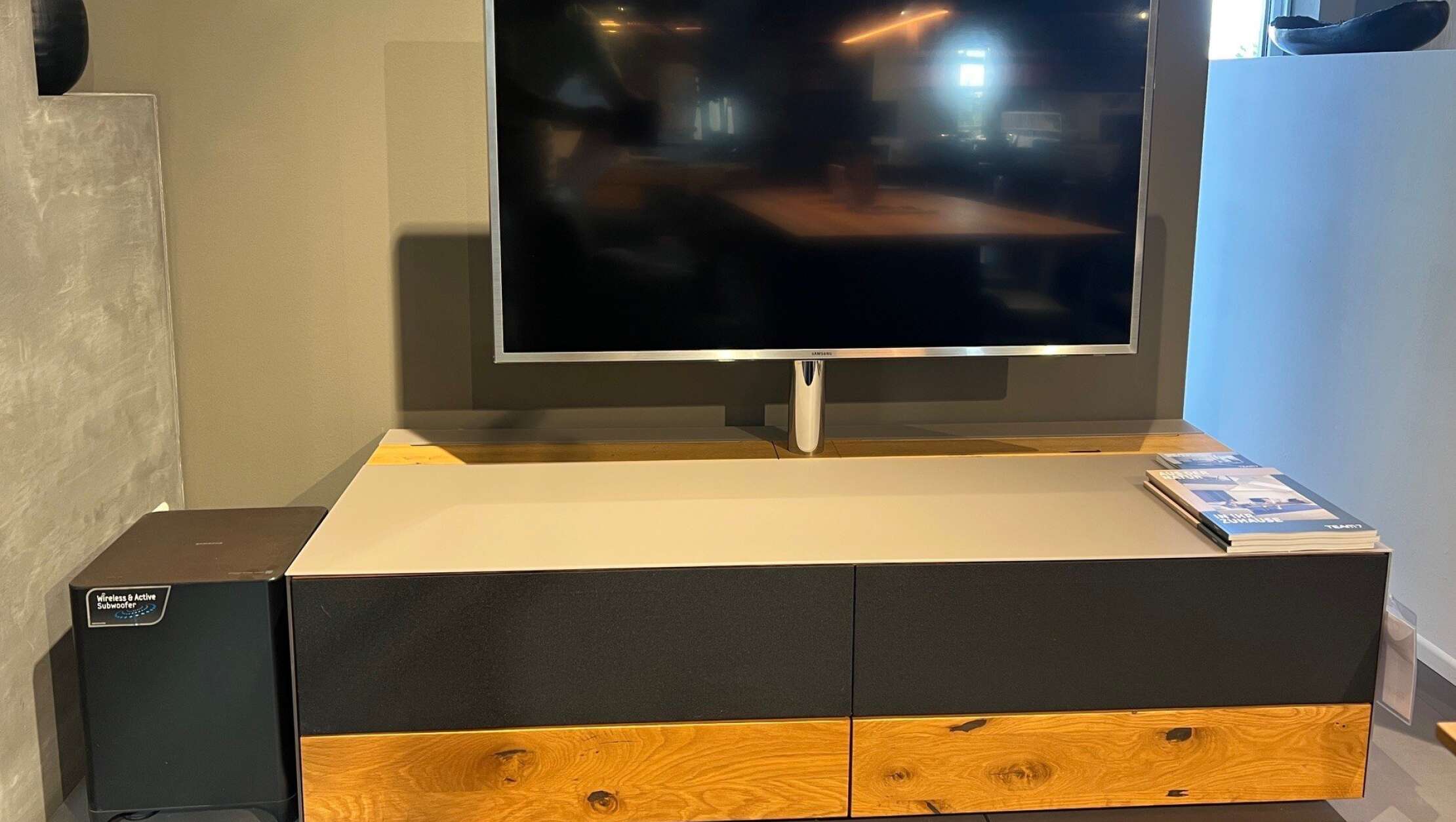 Z7 TV Eiche